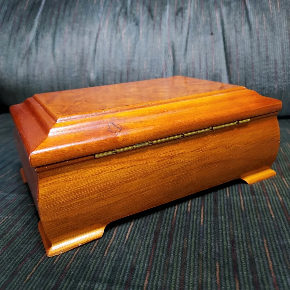 Vintage Burl Wood Jewelry Box Vanity Dresser Box Beautiful